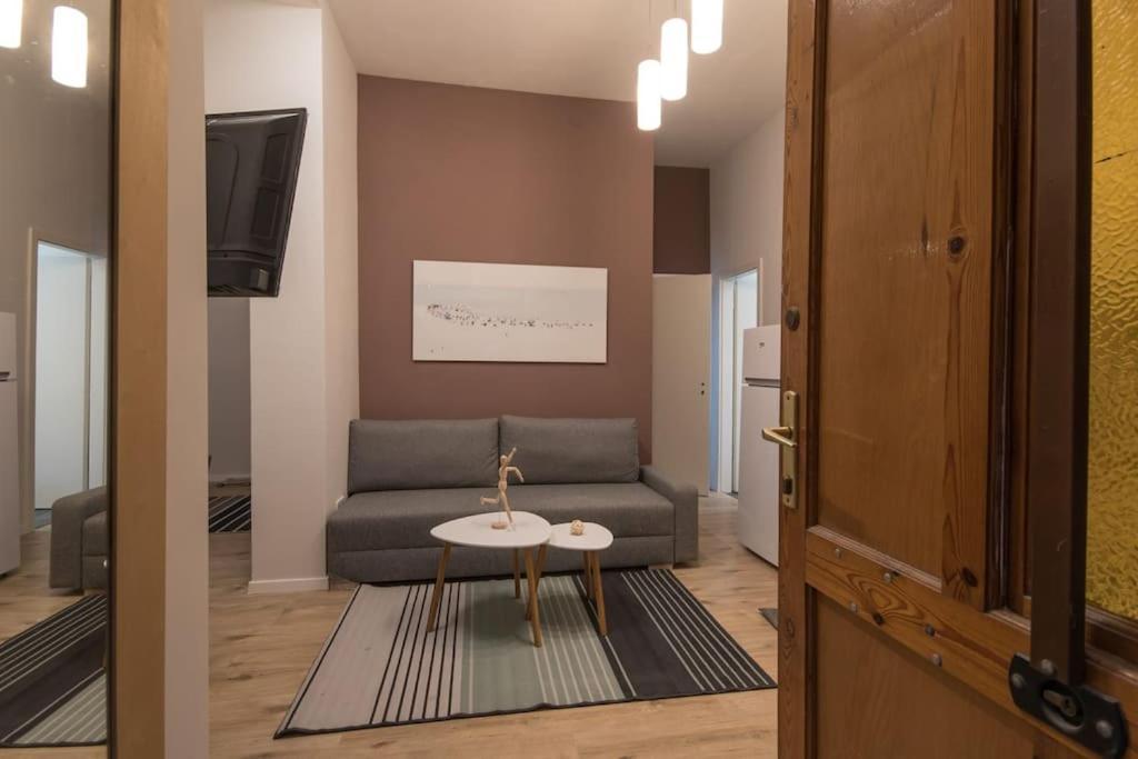 A+ Budapest Central Dob Street Apartman Kültér fotó